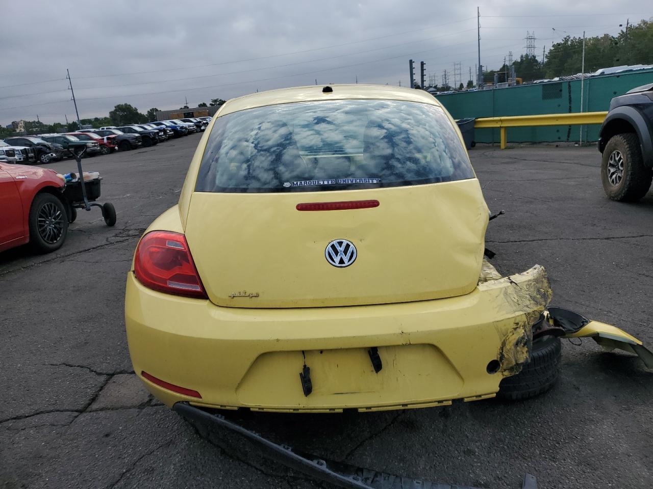 2012 VOLKSWAGEN Beetle