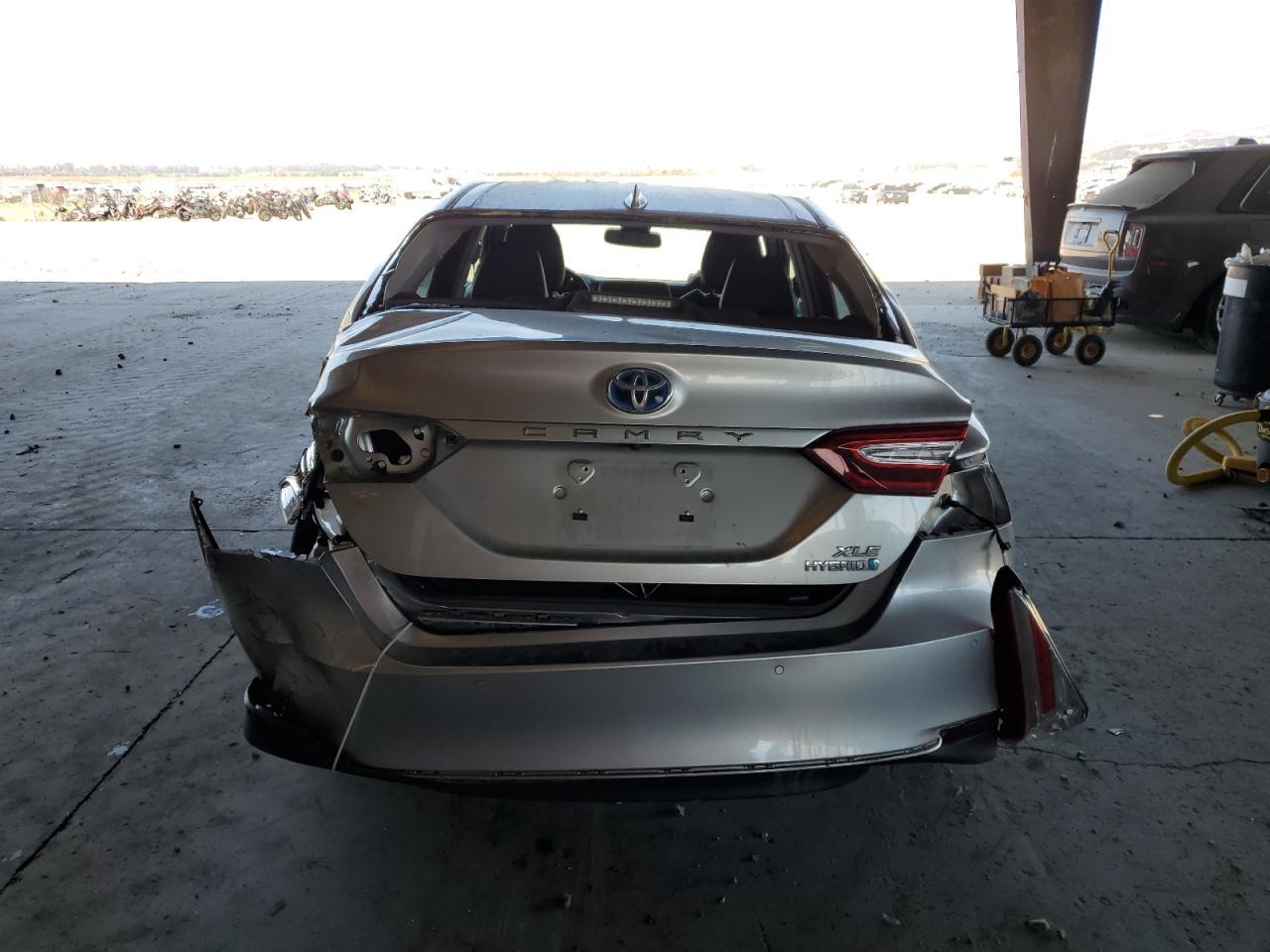 2018 TOYOTA CAMRY
