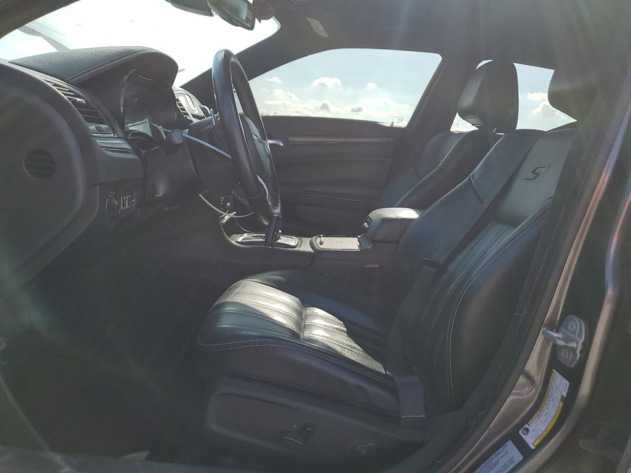 2016 CHRYSLER 300