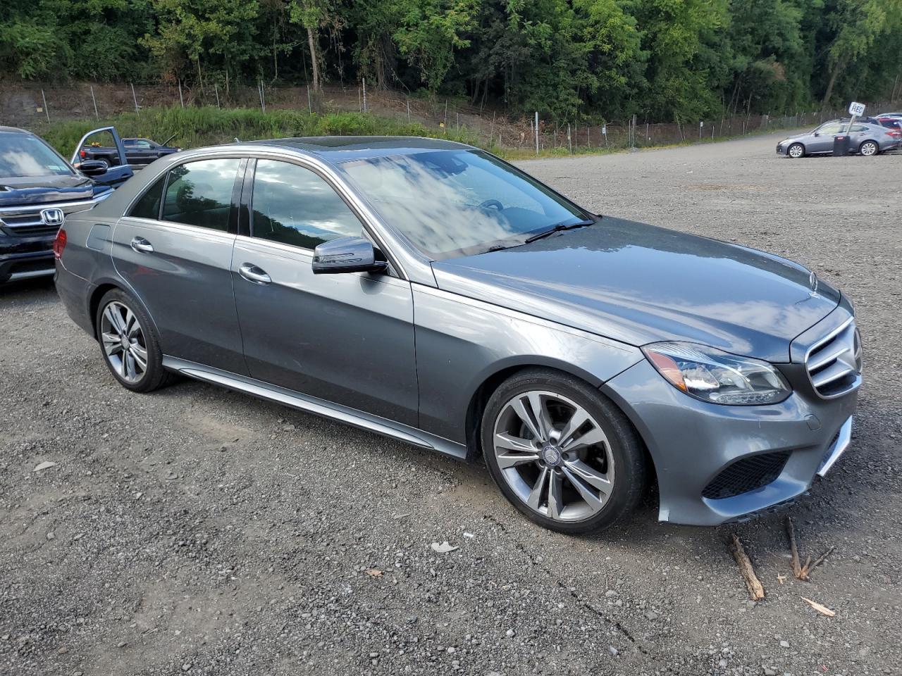 2016 MERCEDES-BENZ E-Class