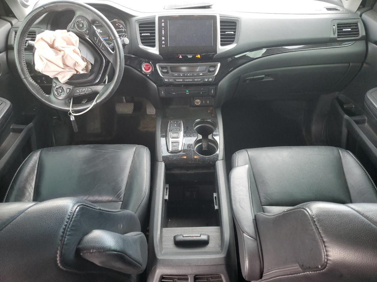 2017 HONDA PILOT
