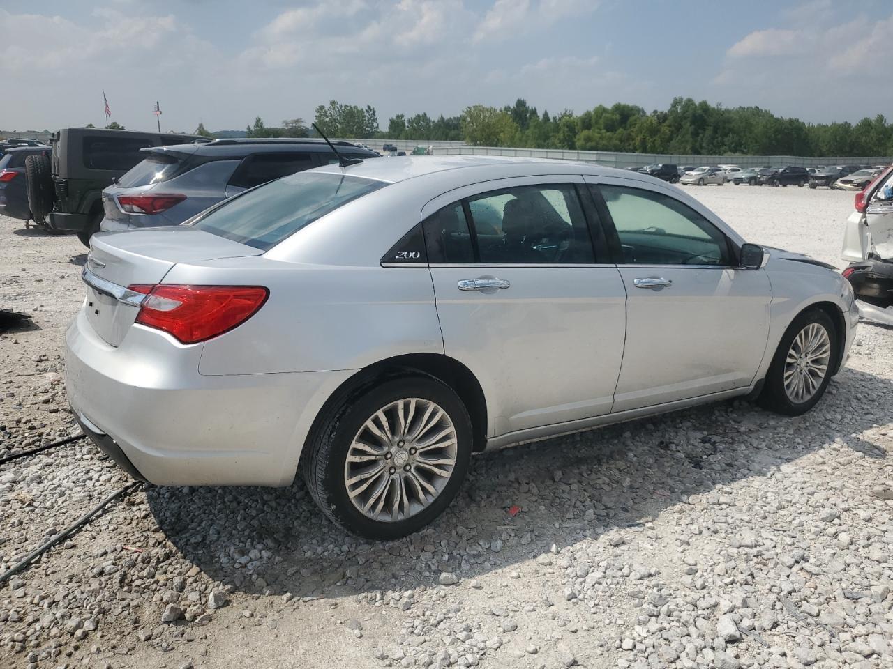 2012 CHRYSLER 200