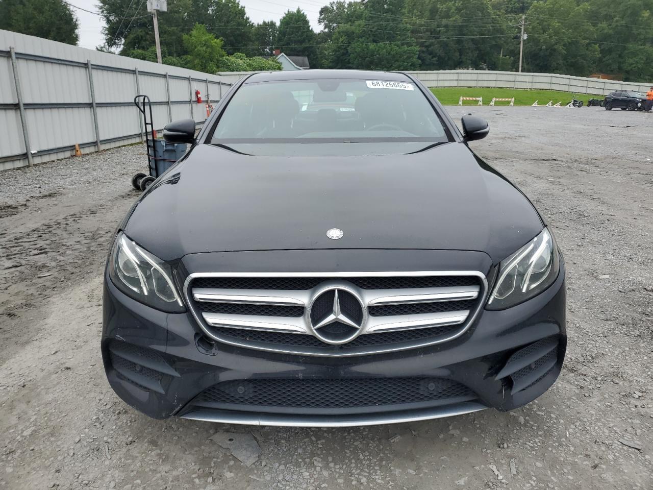 2017 MERCEDES-BENZ E-Class