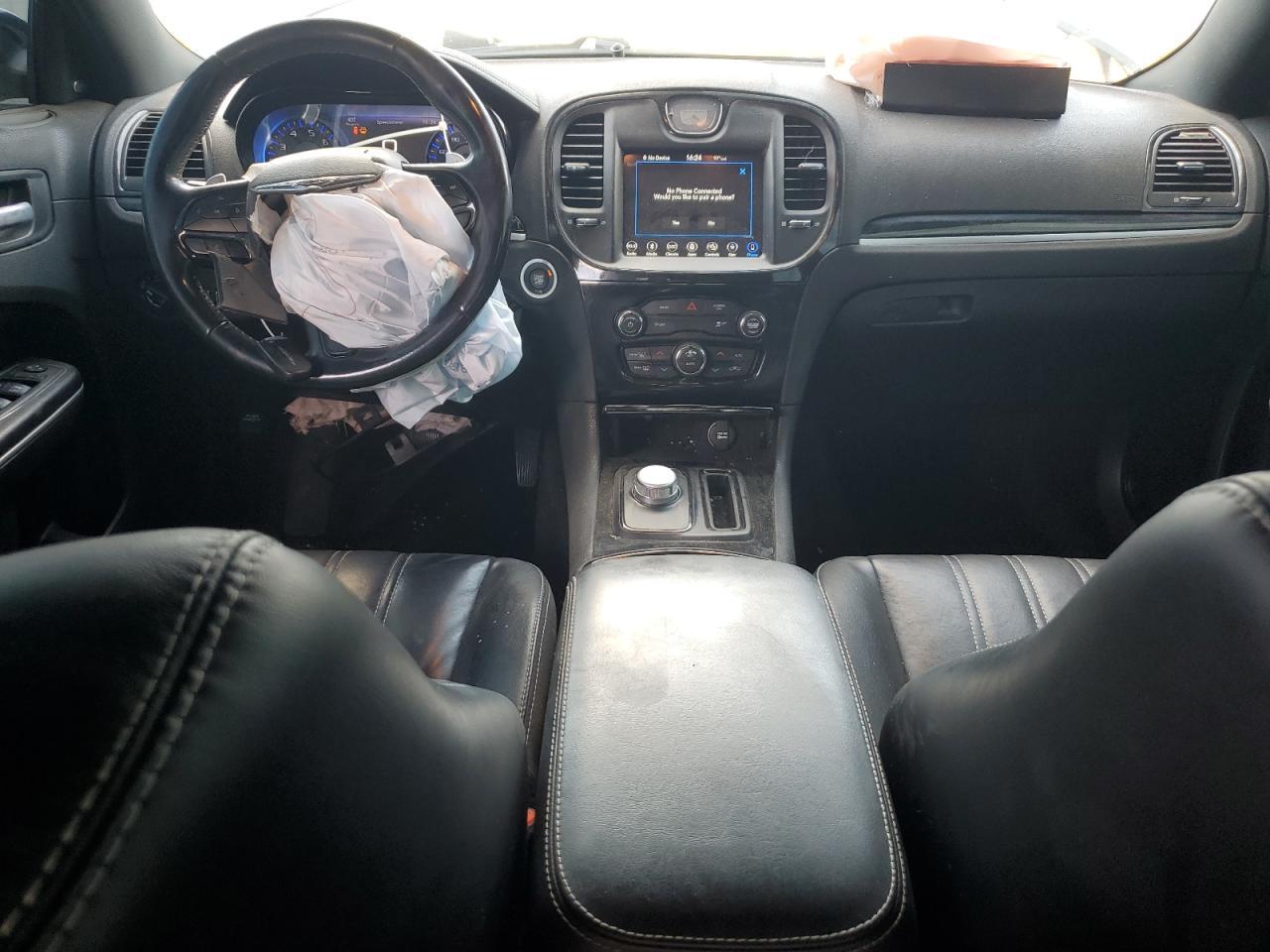 2019 CHRYSLER 300