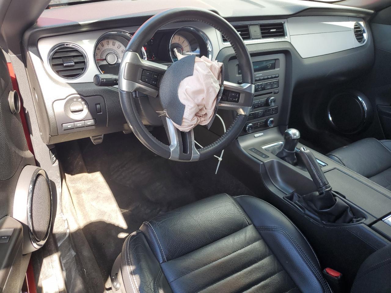 2012 FORD MUSTANG