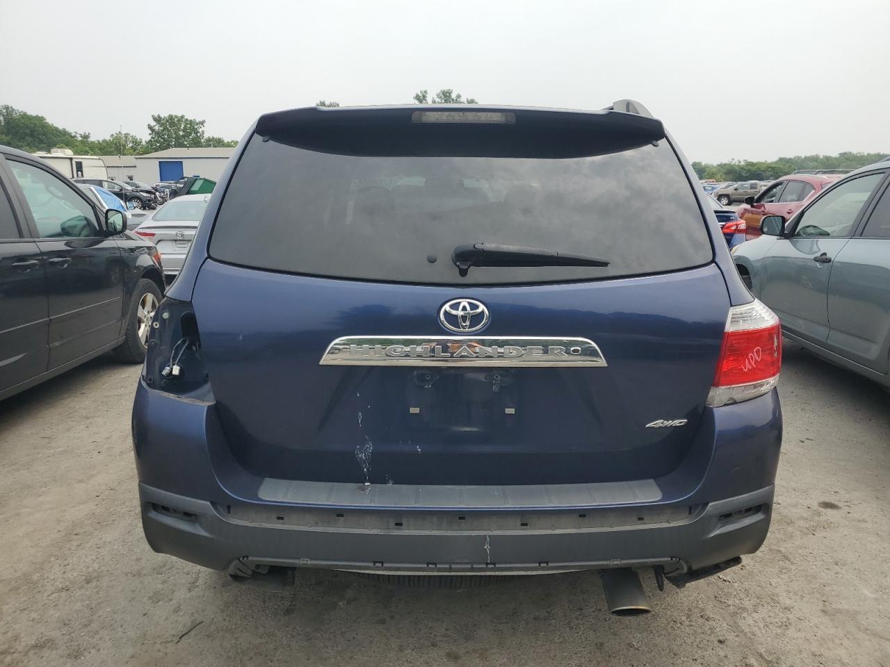 2012 TOYOTA HIGHLANDER