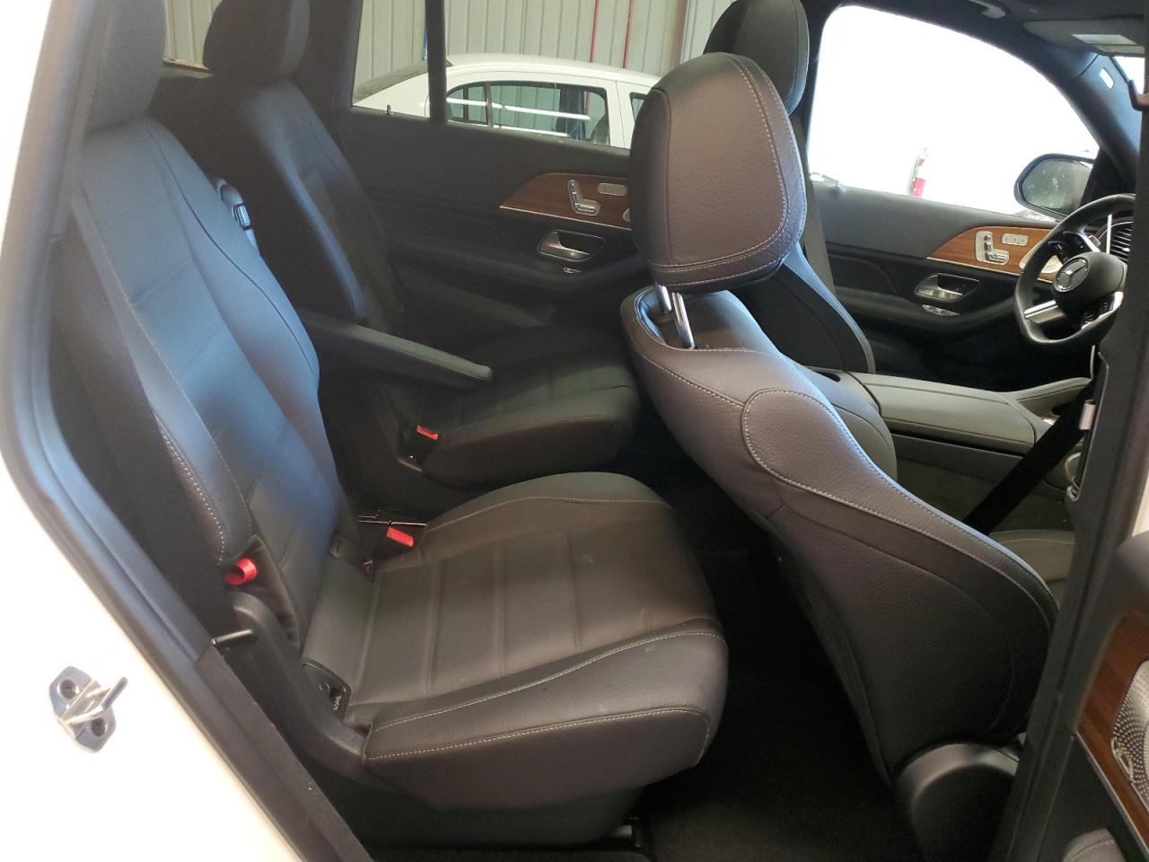 2025 MERCEDES-BENZ GLS-Class