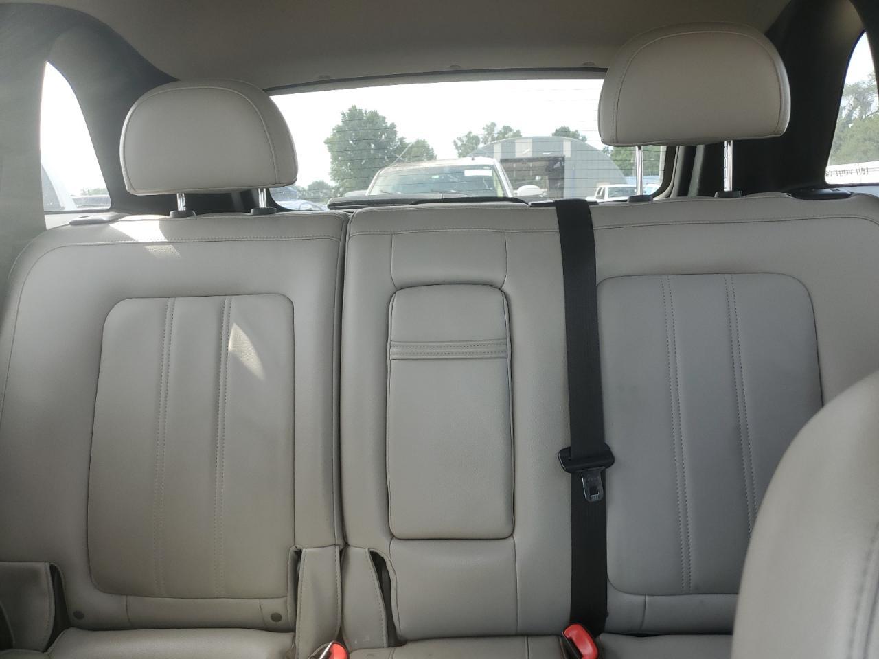 2012 CHEVROLET Captiva