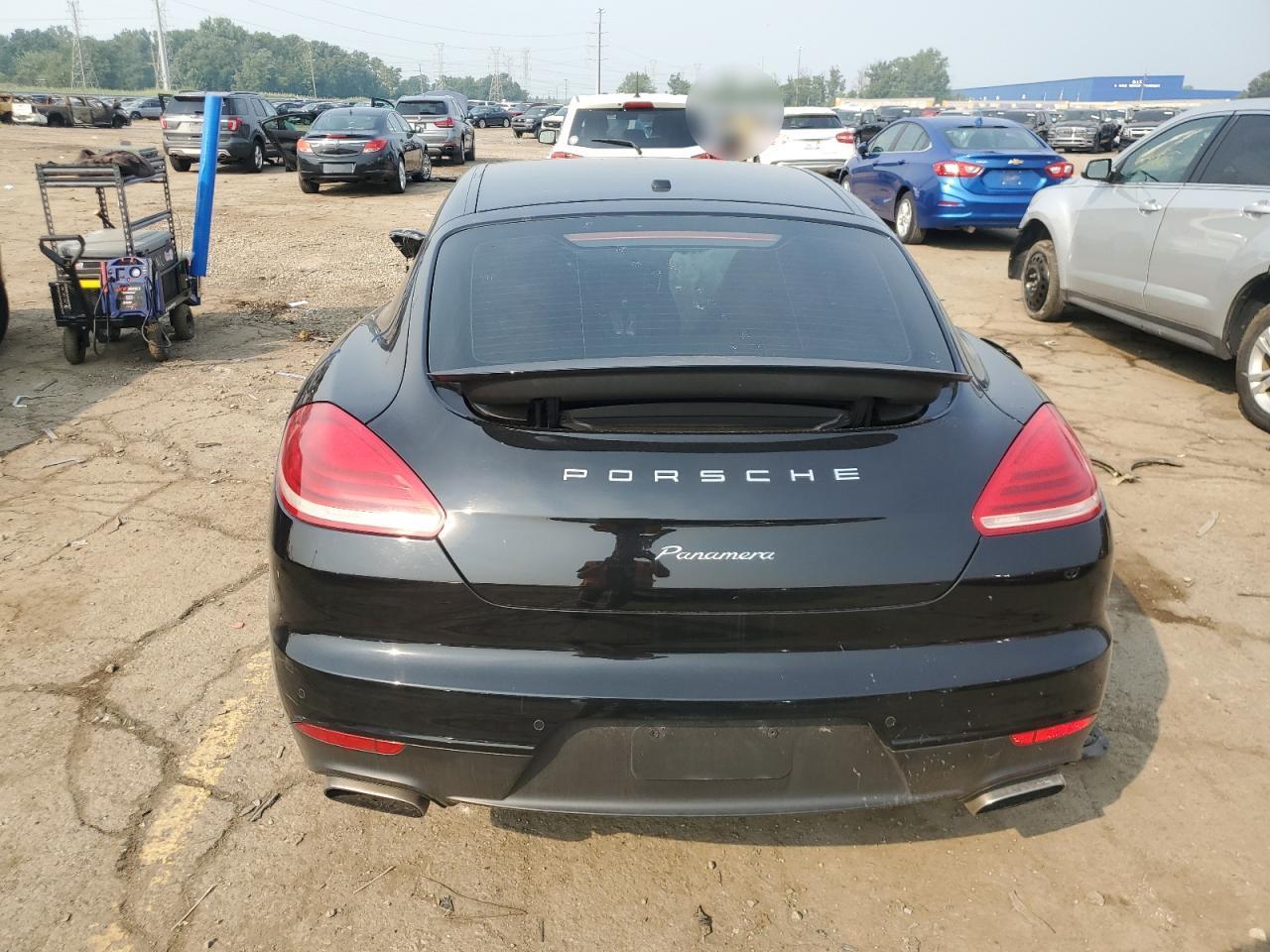 2016 PORSCHE Panamera