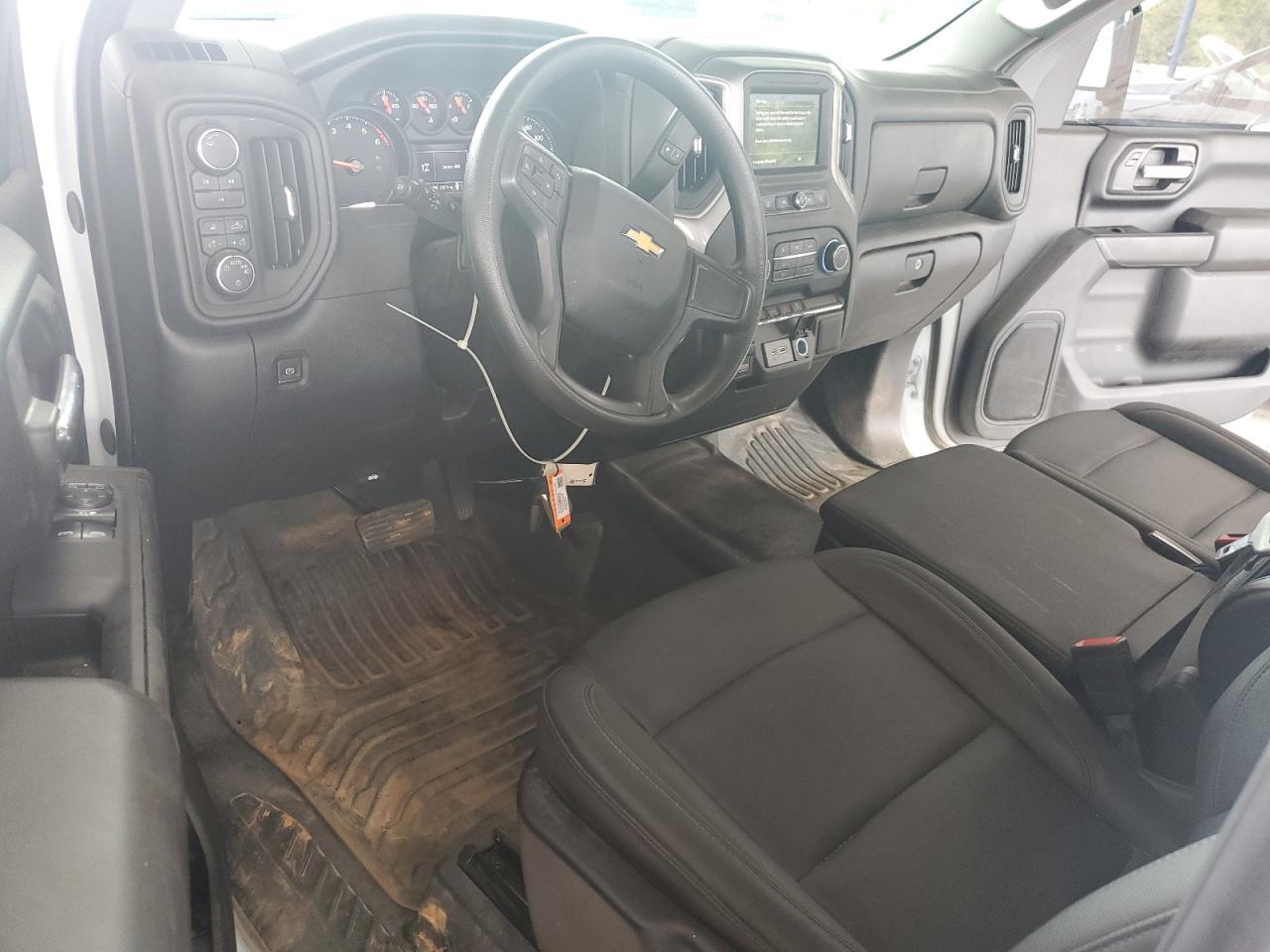 2025 CHEVROLET Silverado
