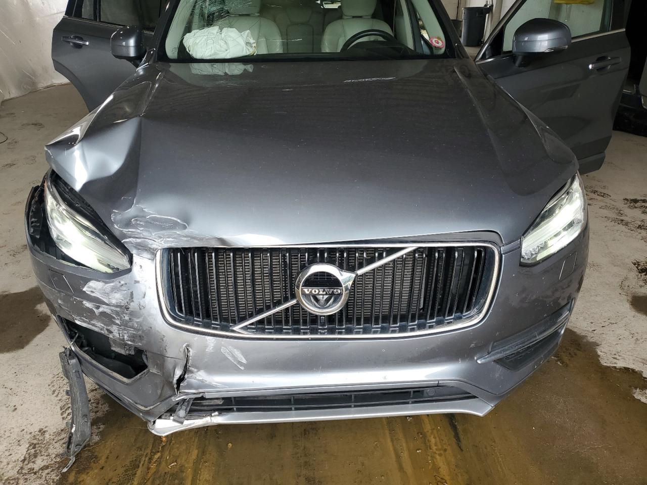 2019 VOLVO XC90