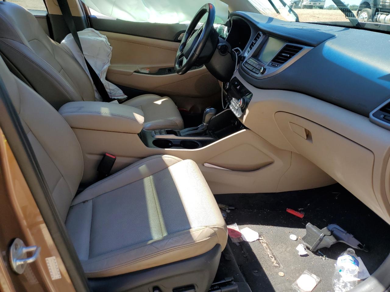 2016 HYUNDAI TUCSON