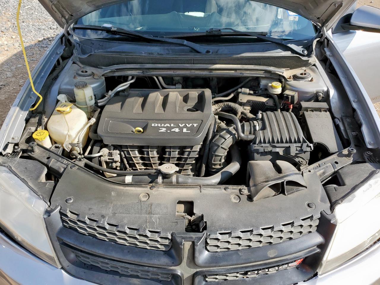 2013 DODGE Avenger
