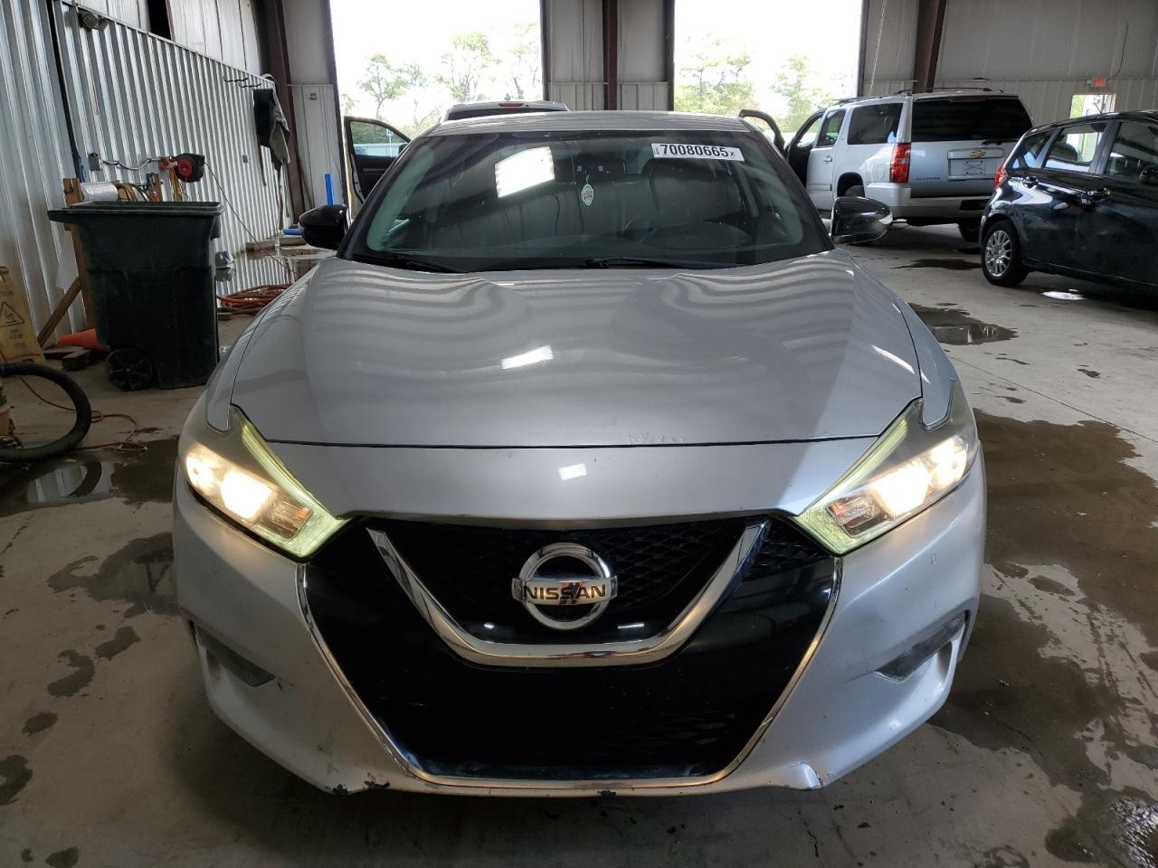 2018 NISSAN Maxima
