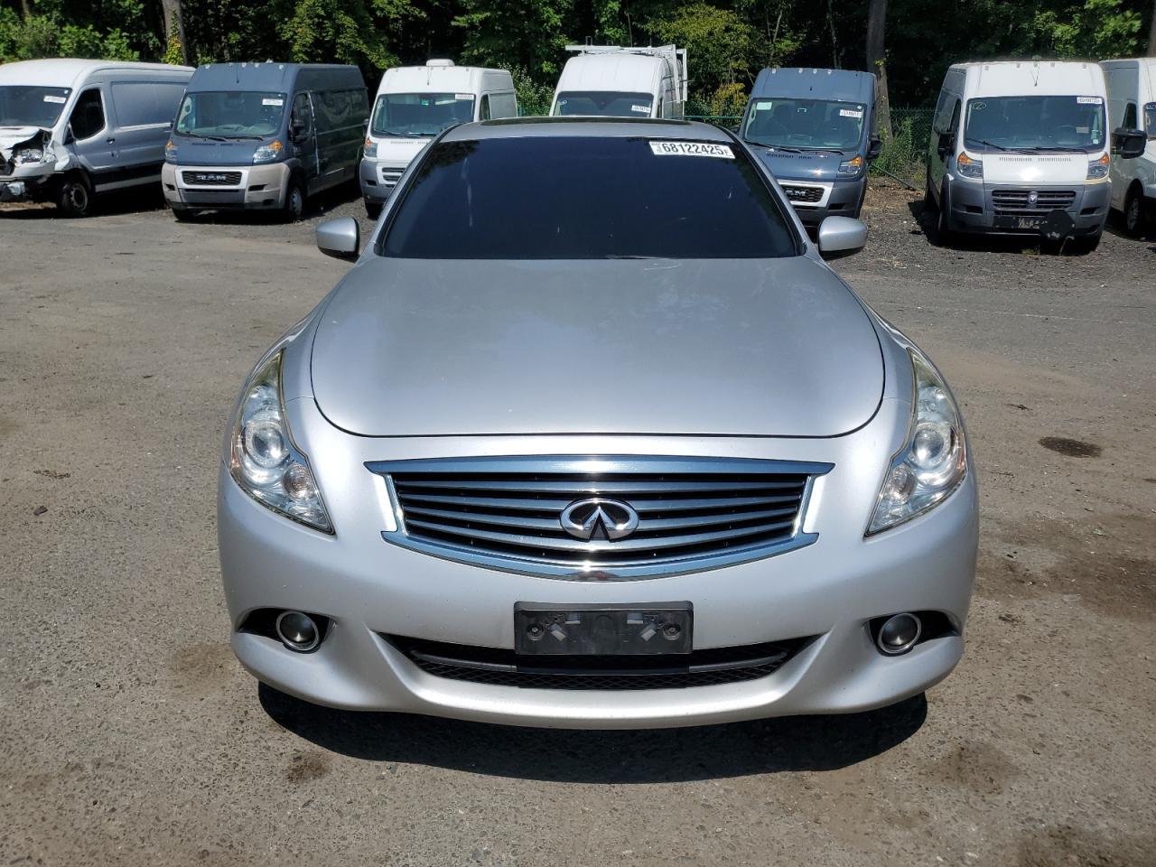 2015 INFINITI Q40