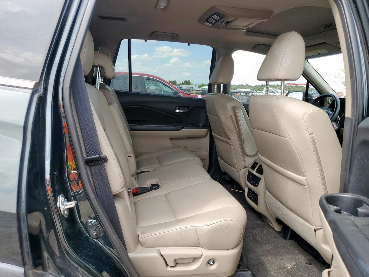 2017 HONDA PILOT