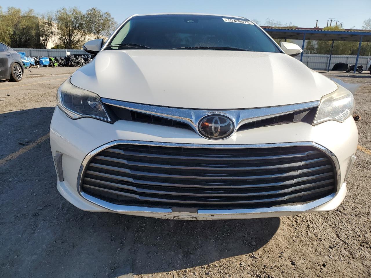 2018 TOYOTA Avalon