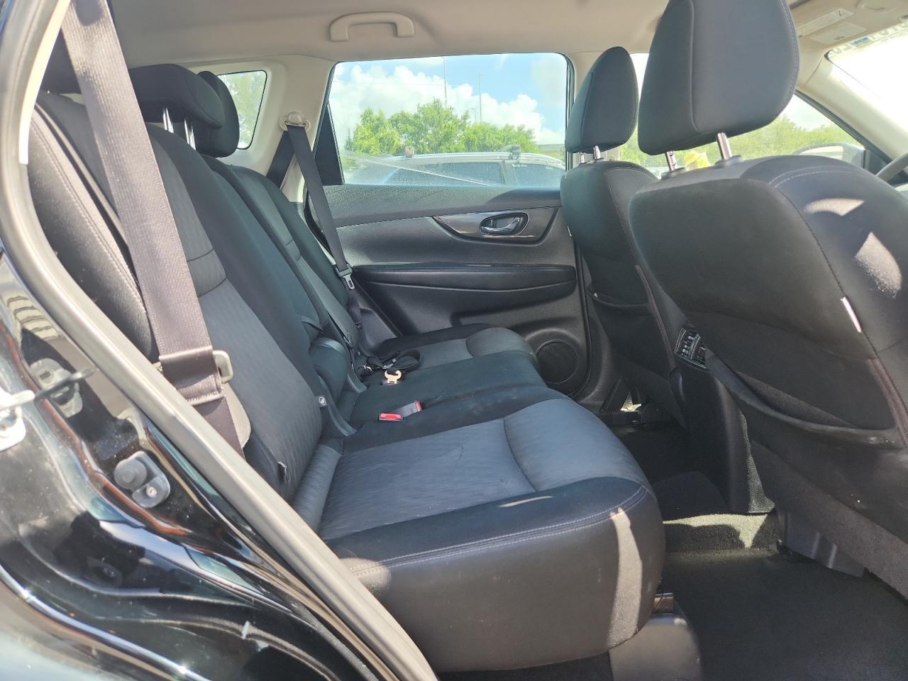 2017 NISSAN ROGUE