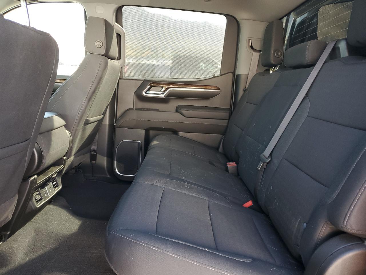 2023 GMC Sierra
