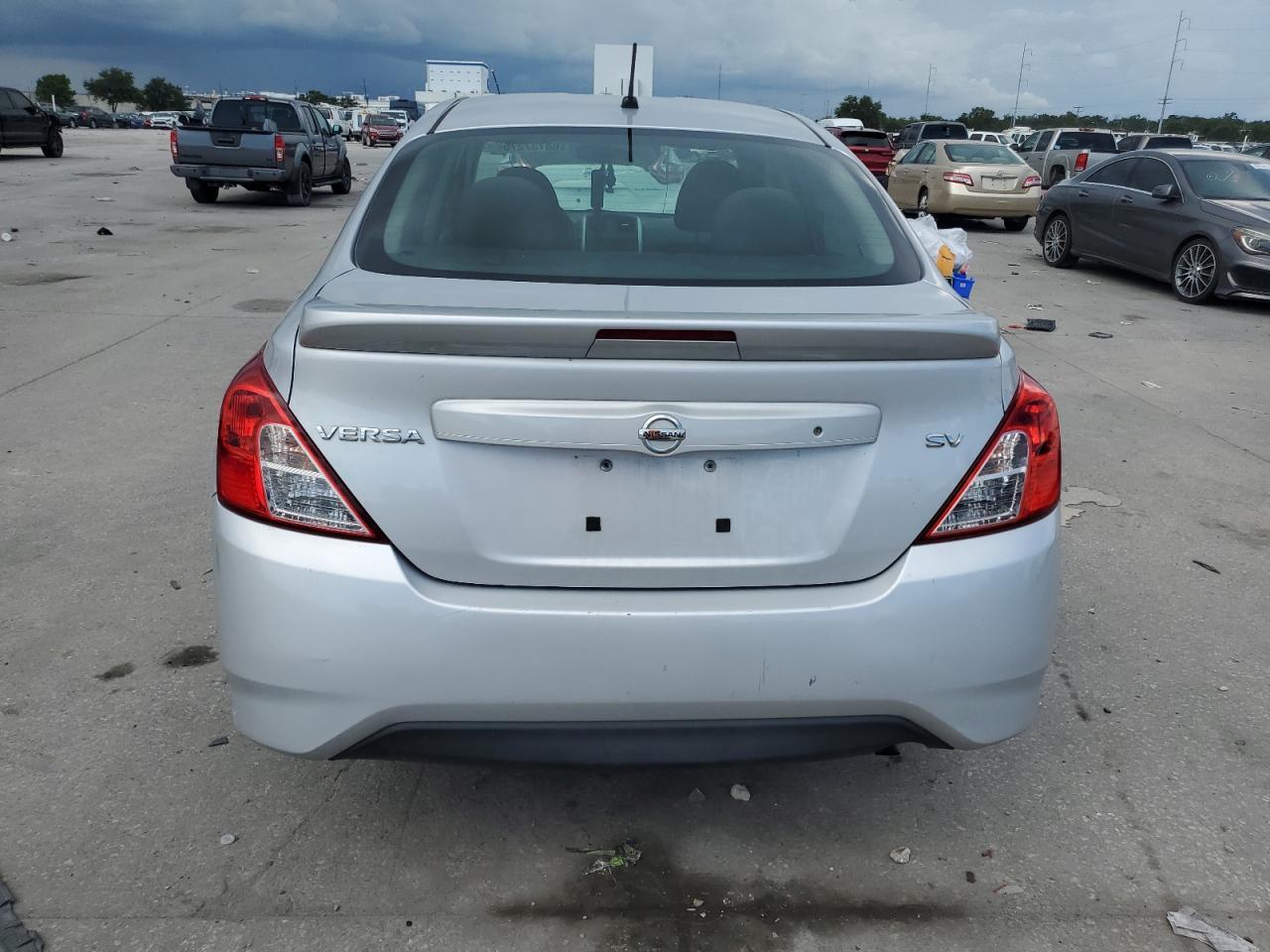 2018 NISSAN VERSA