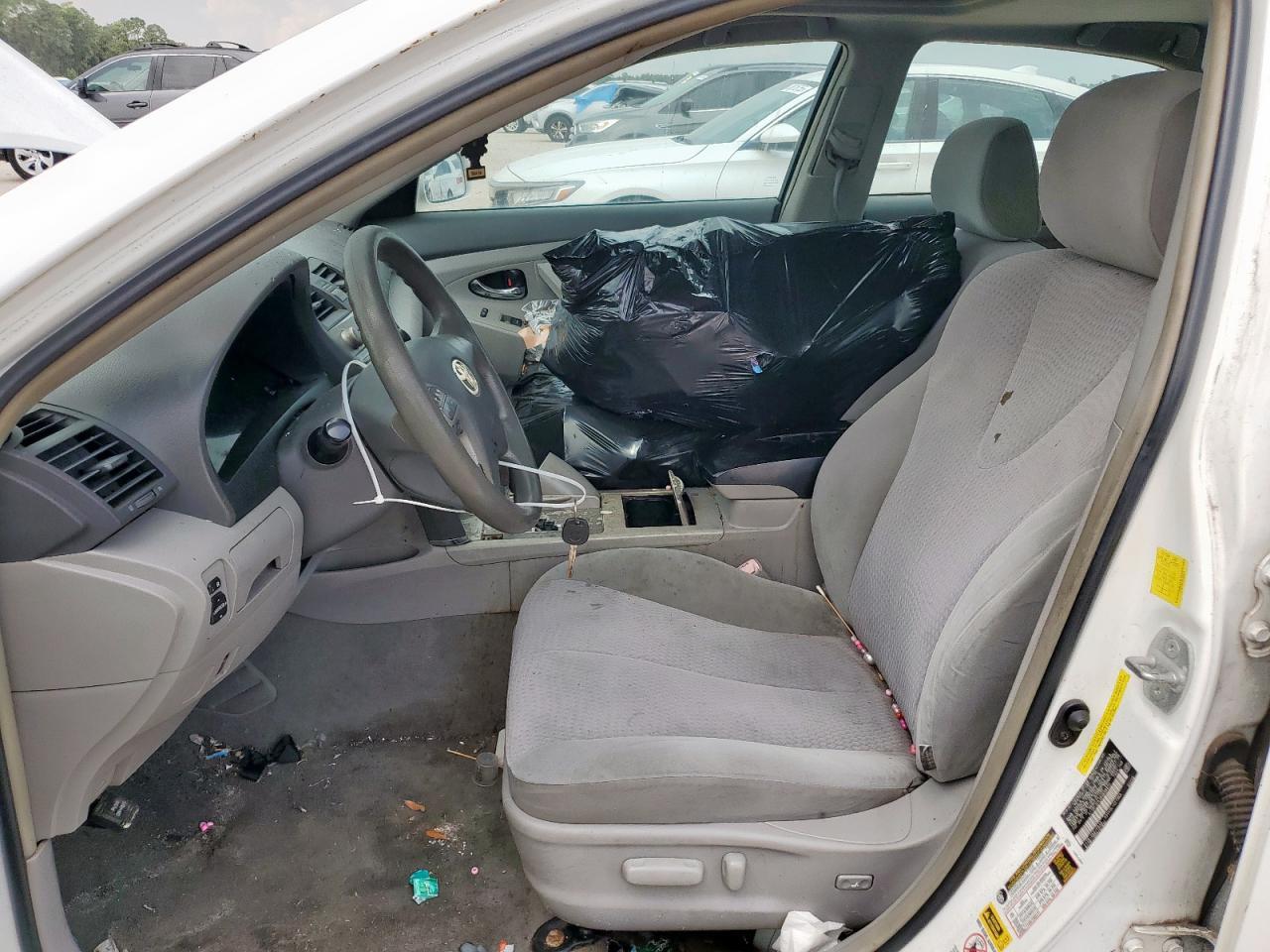 2011 TOYOTA CAMRY