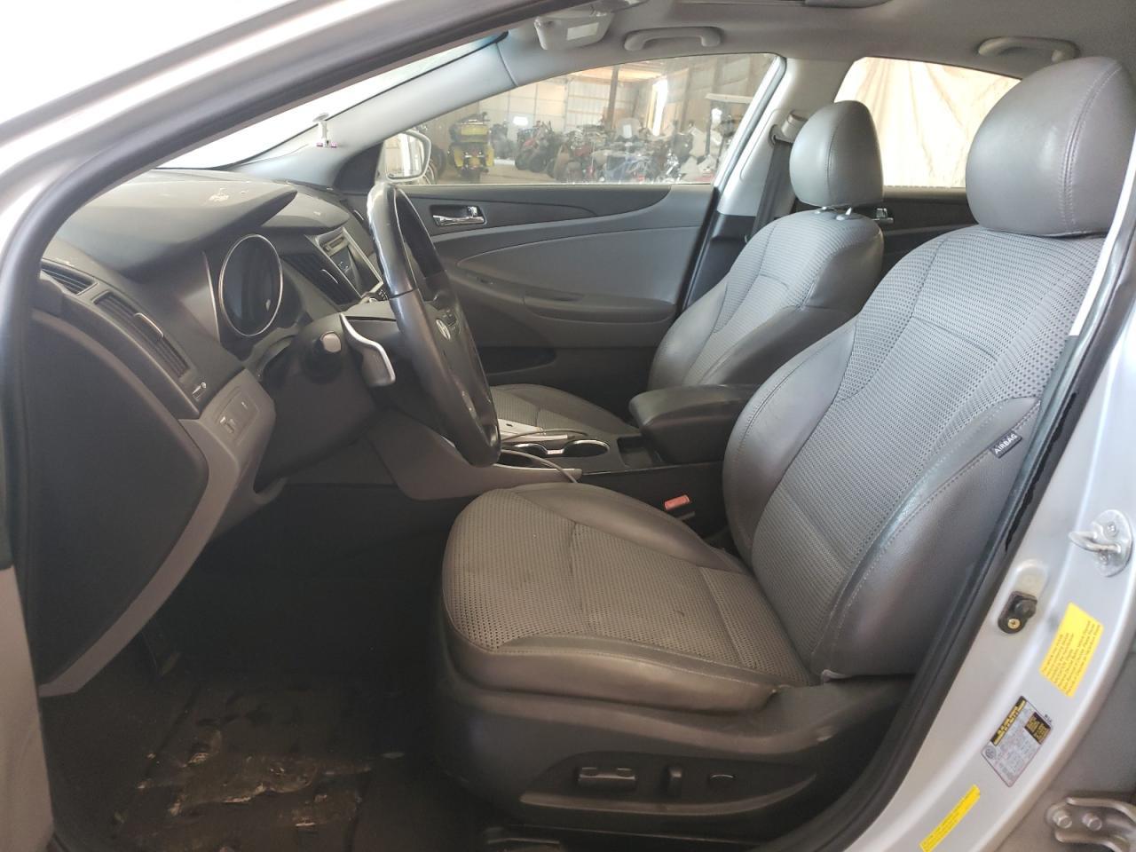 2011 HYUNDAI SONATA