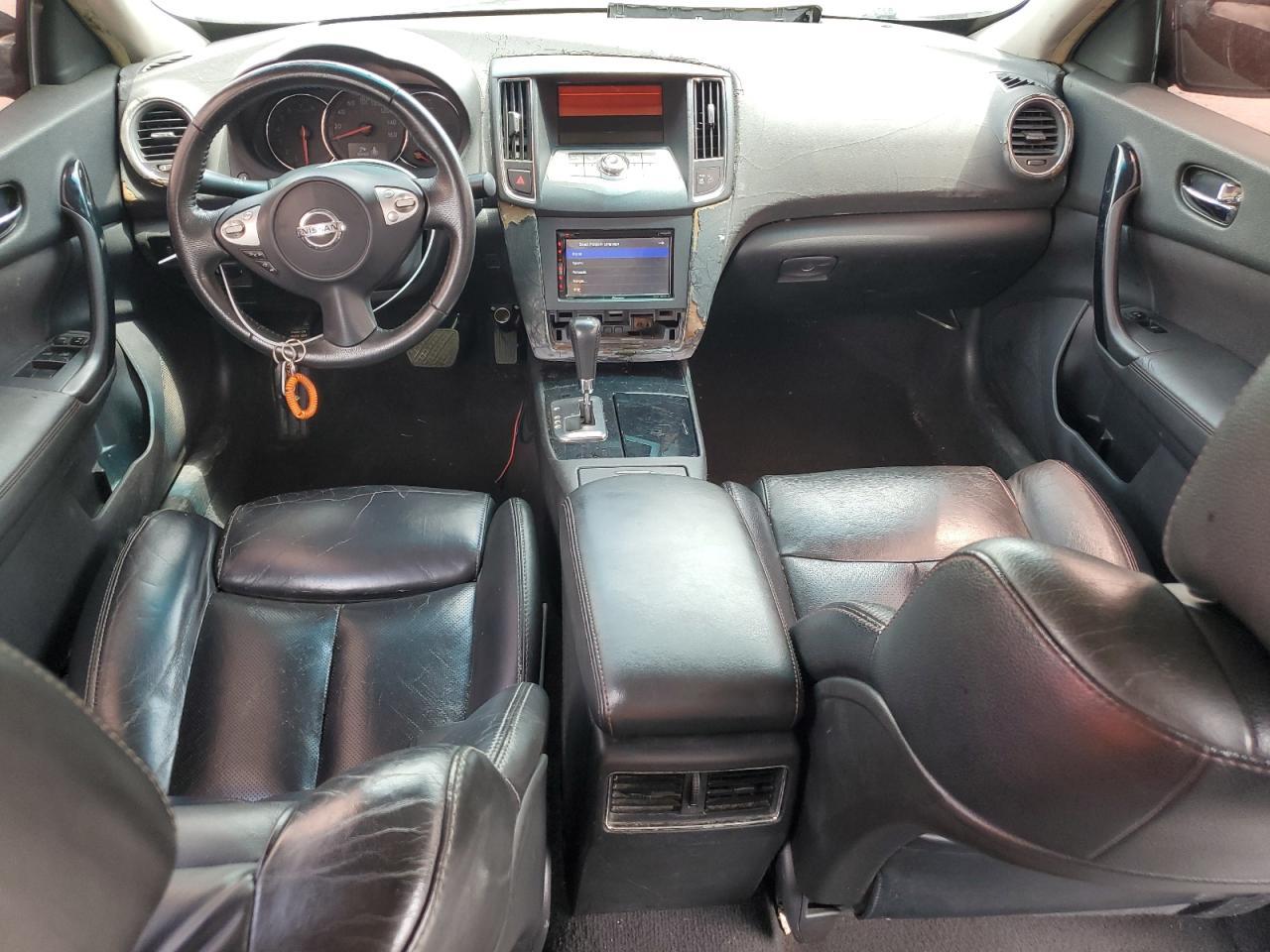 2011 NISSAN Maxima