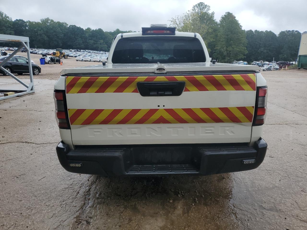 2024 NISSAN Frontier