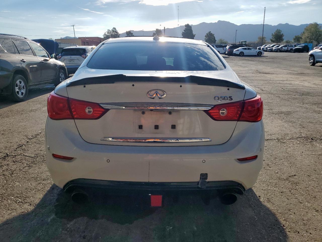 2016 INFINITI Q50
