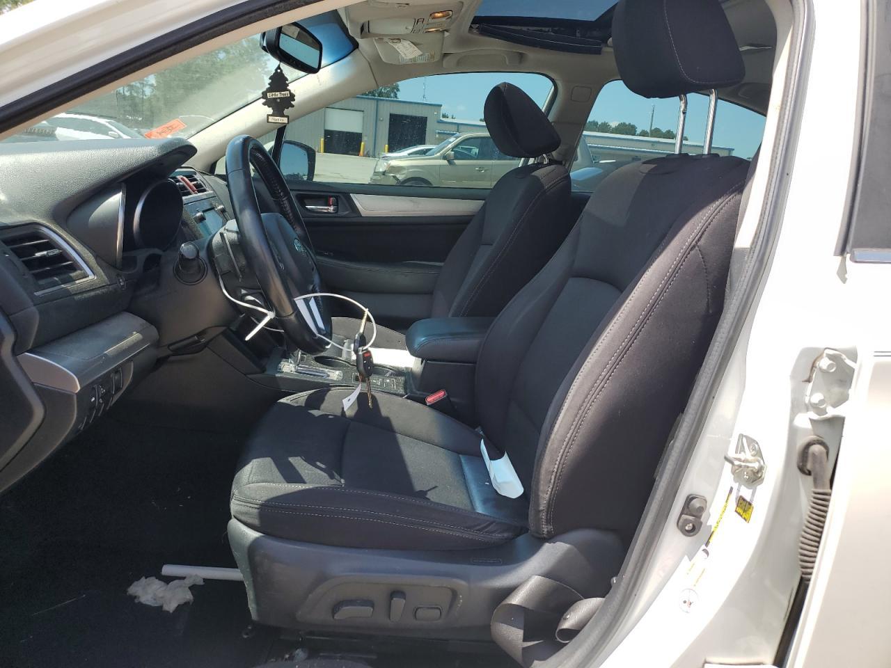 2016 SUBARU Legacy