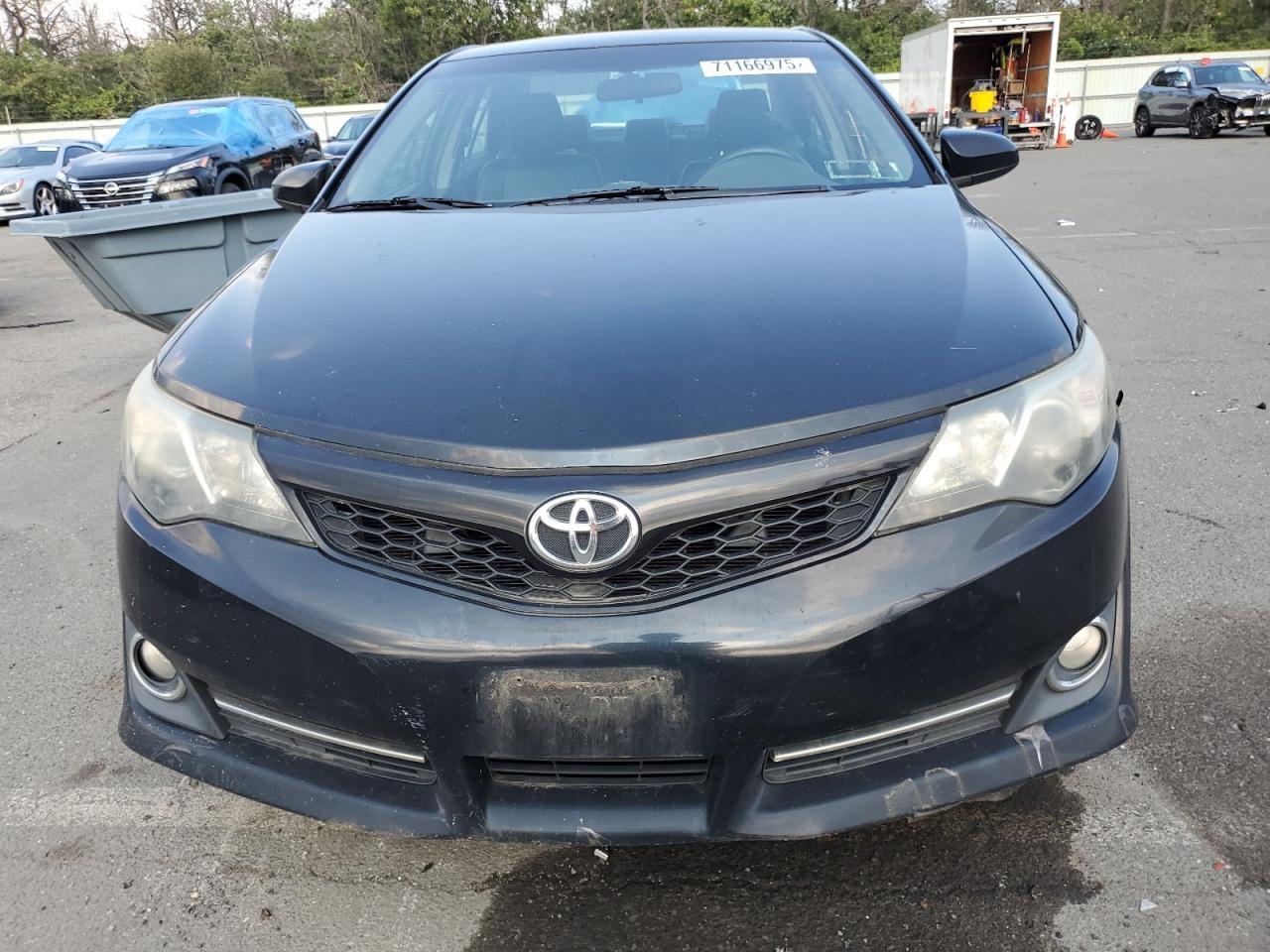2013 TOYOTA CAMRY