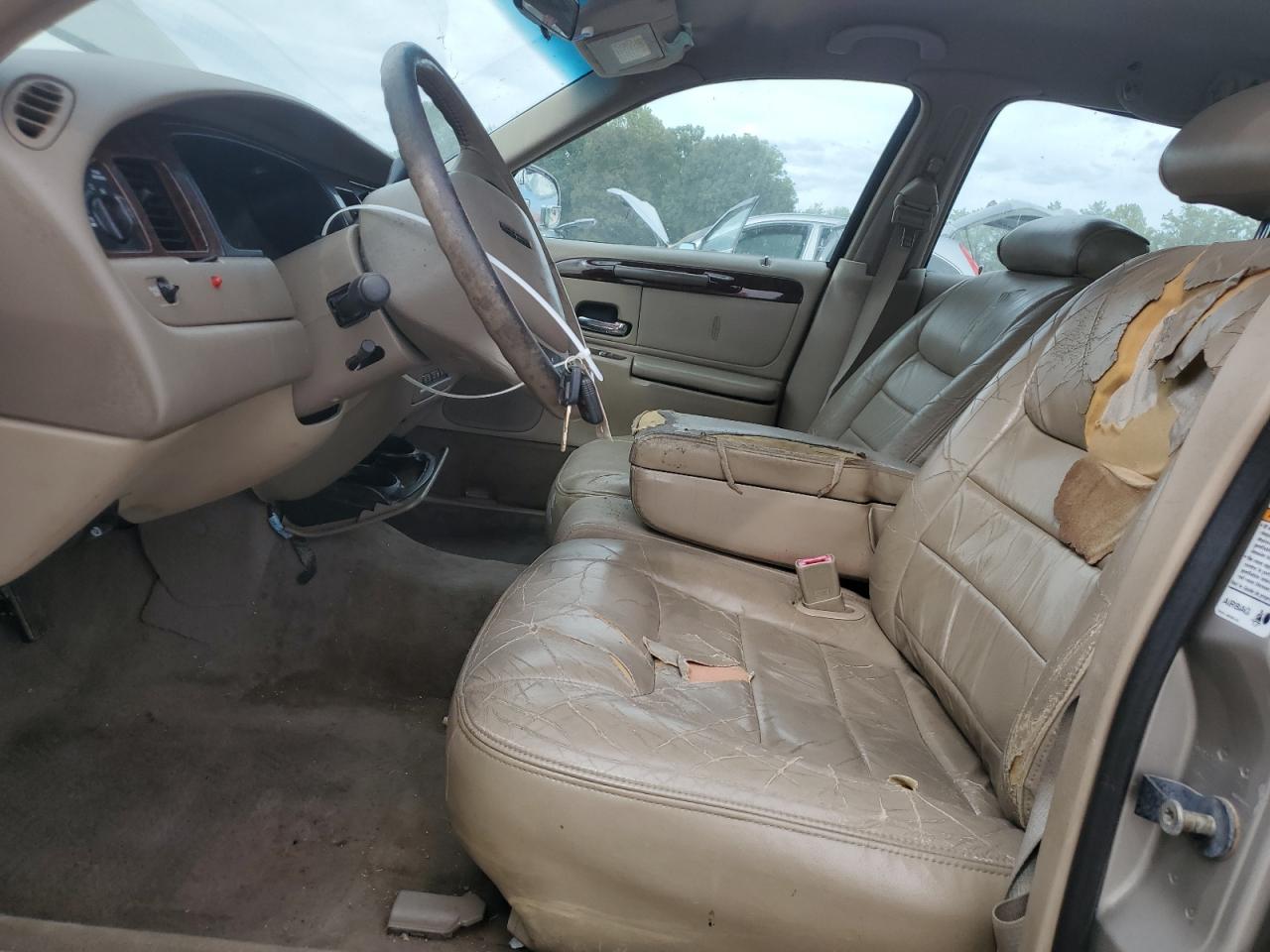 2000 LINCOLN Town Car