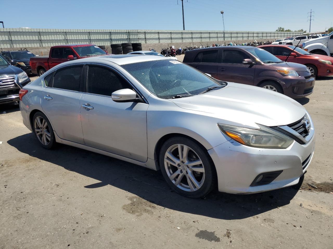 2017 NISSAN ALTIMA