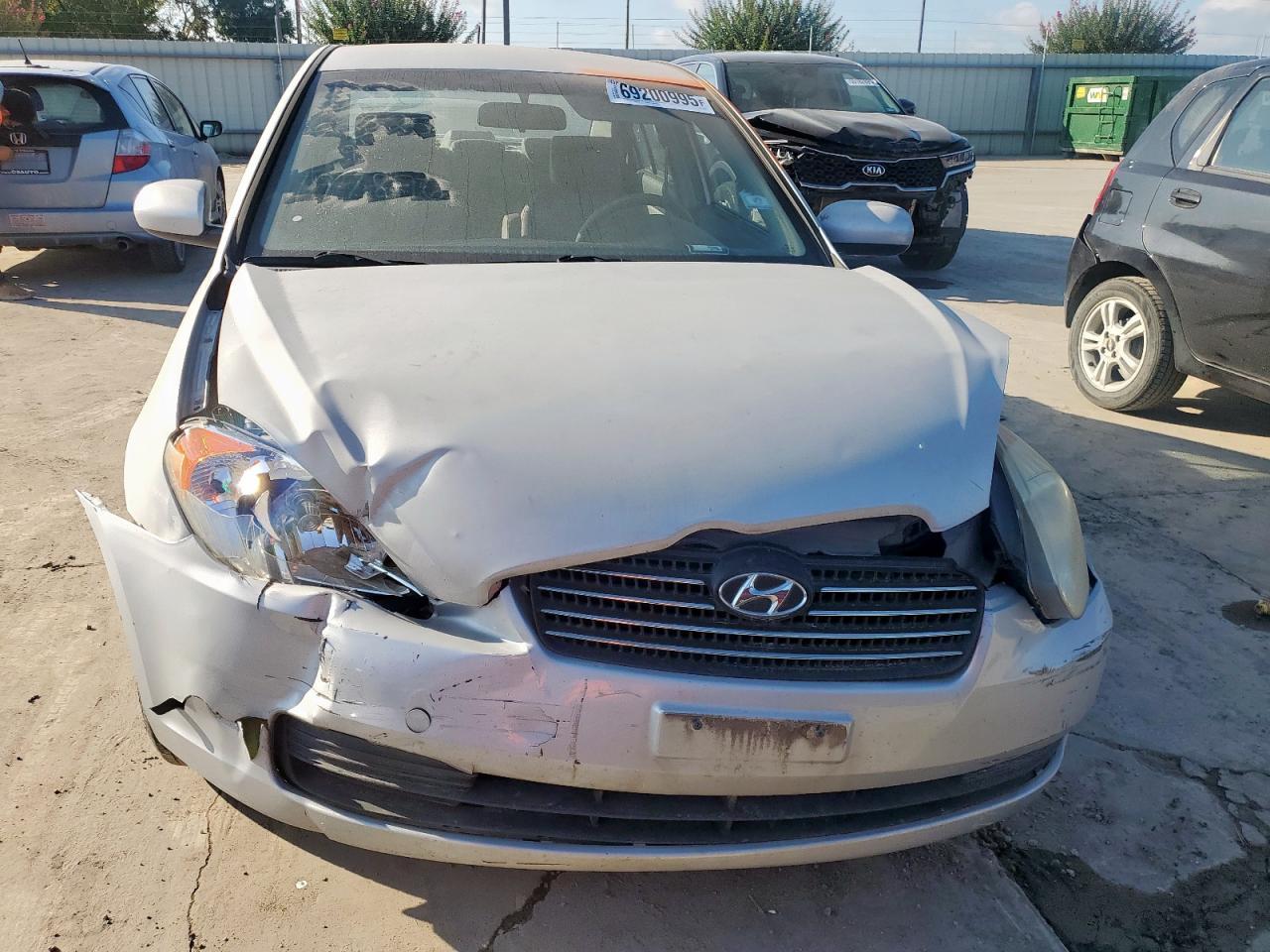 2010 HYUNDAI ACCENT