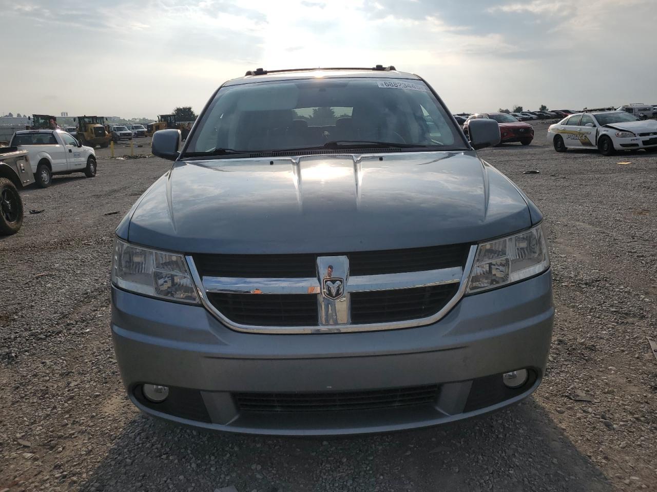 2010 DODGE JOURNEY