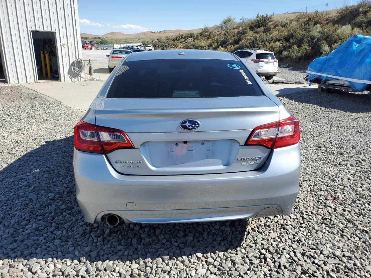 2015 SUBARU Legacy