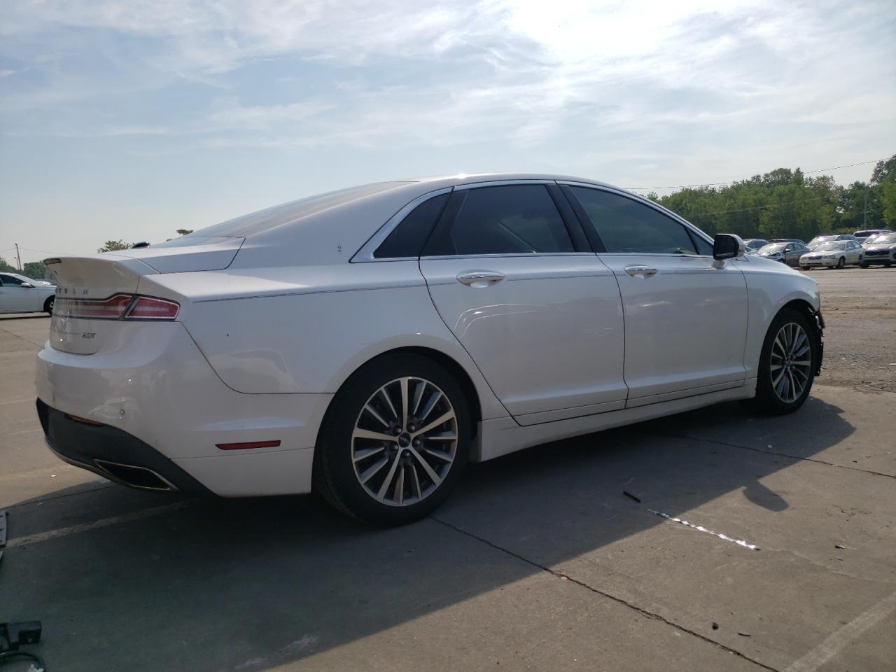 2017 LINCOLN MKZ