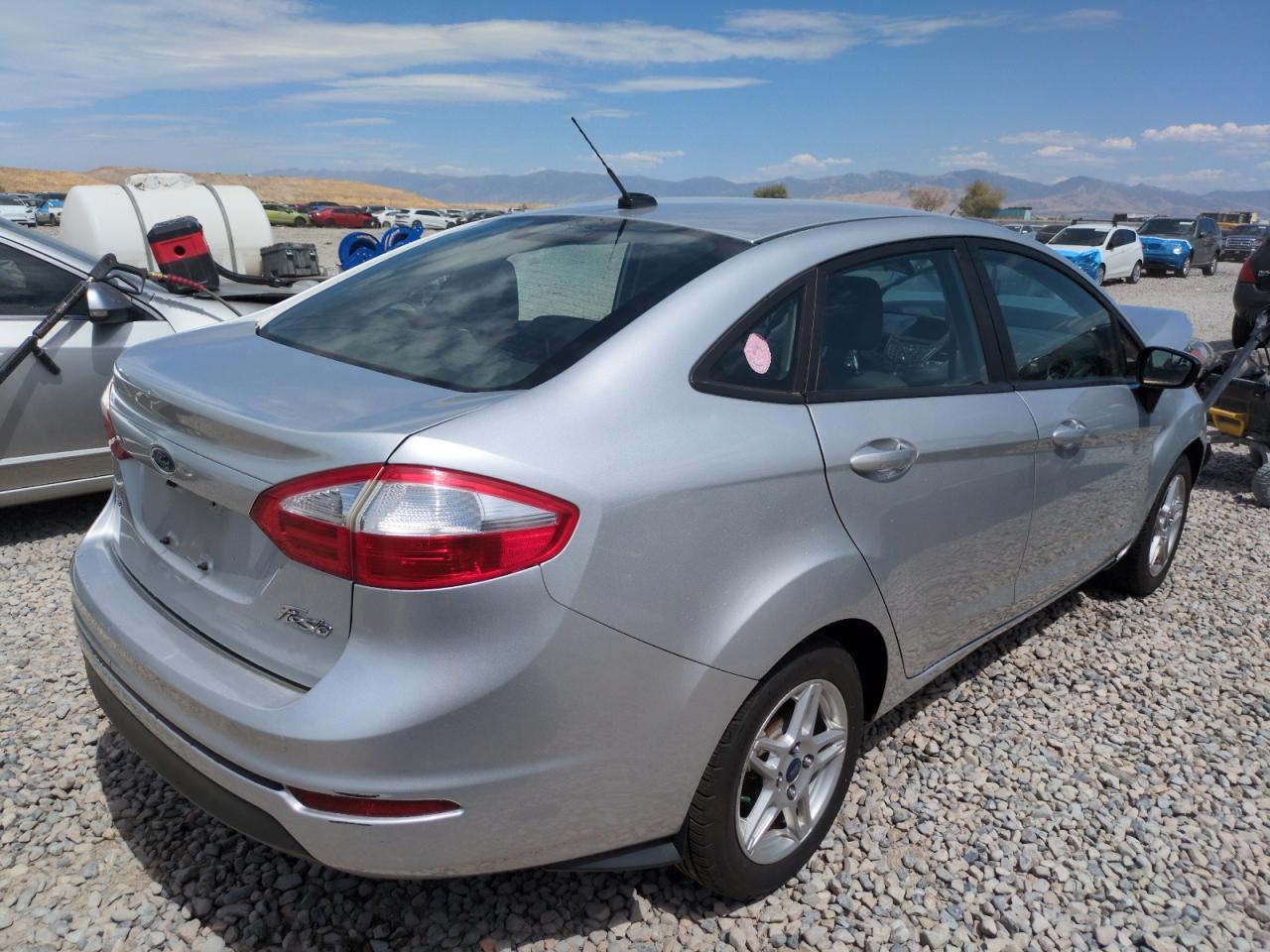 2017 FORD Fiesta
