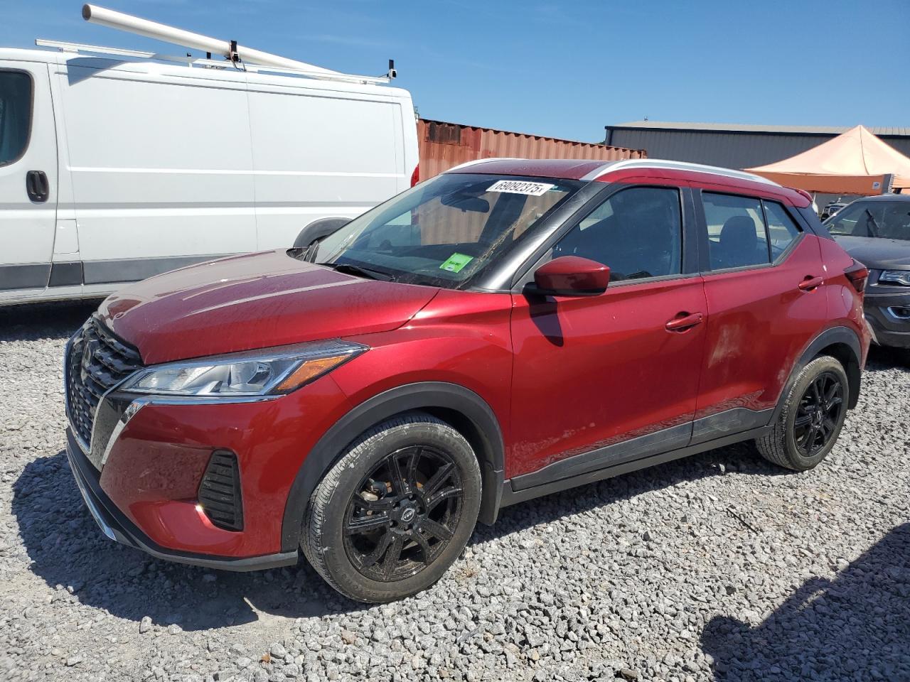 2022 NISSAN KICKS