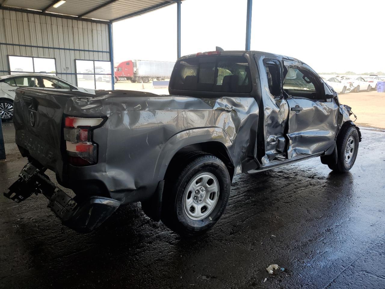 2025 NISSAN Frontier