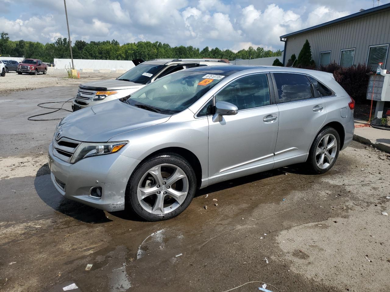 2015 TOYOTA VENZA