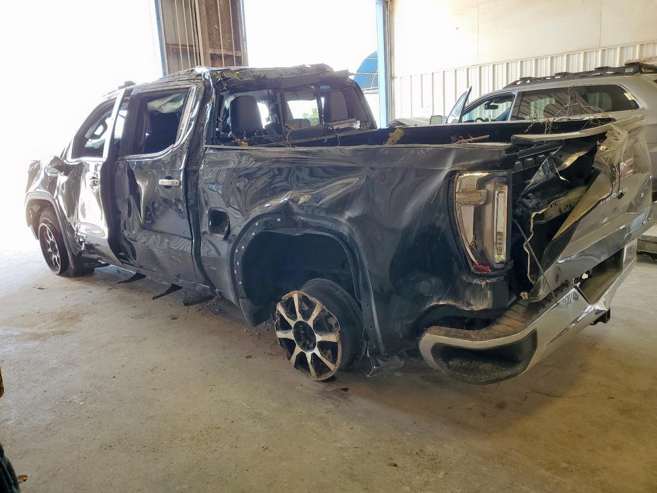 2023 GMC Sierra