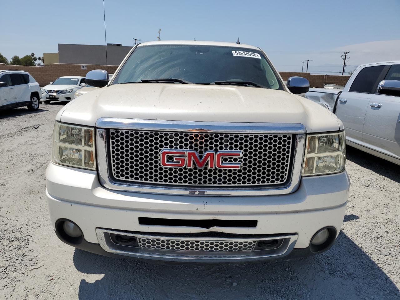 2013 GMC Sierra