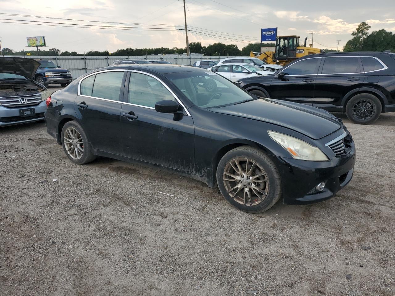 2011 INFINITI G37