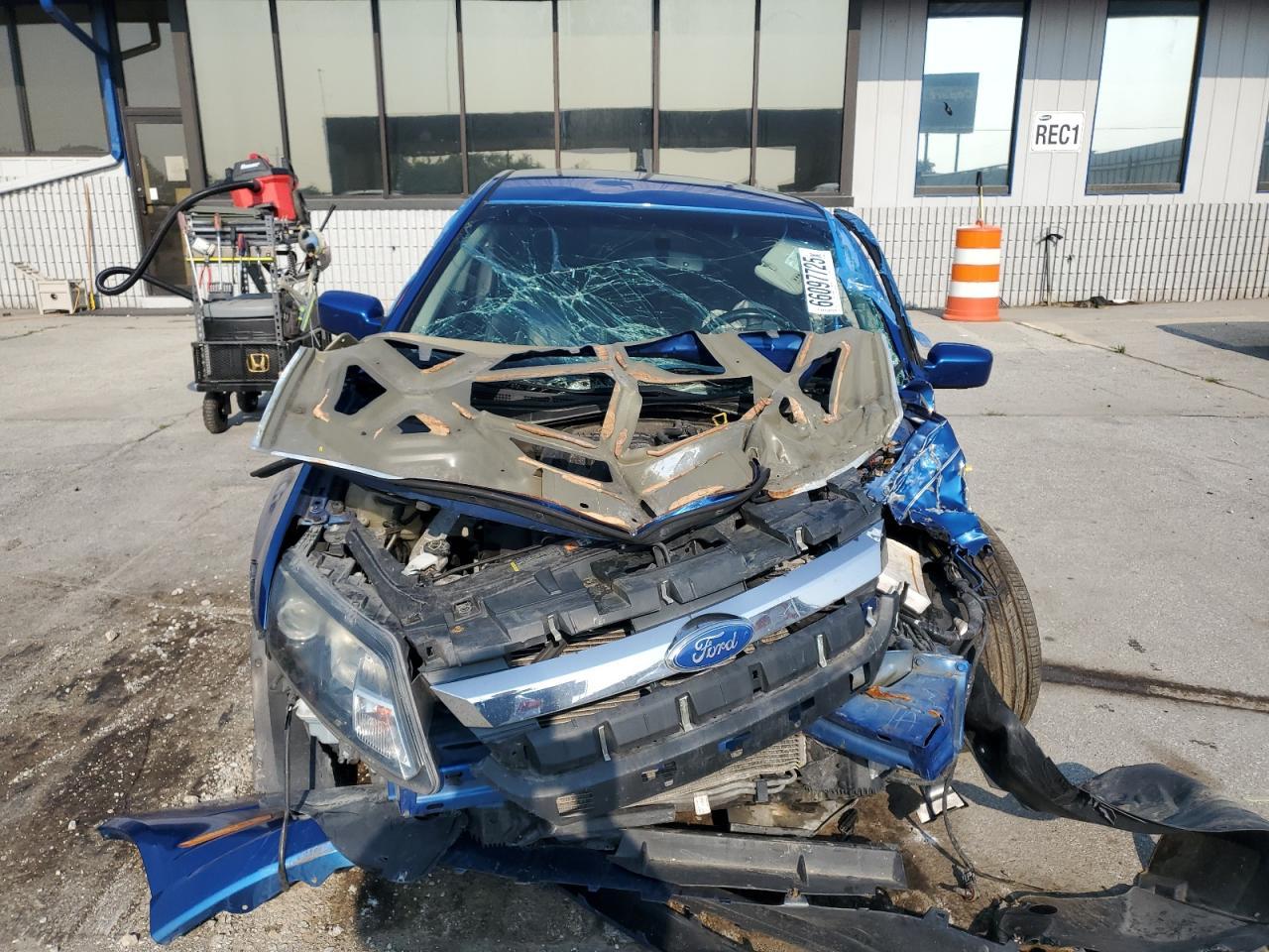 2011 FORD FUSION