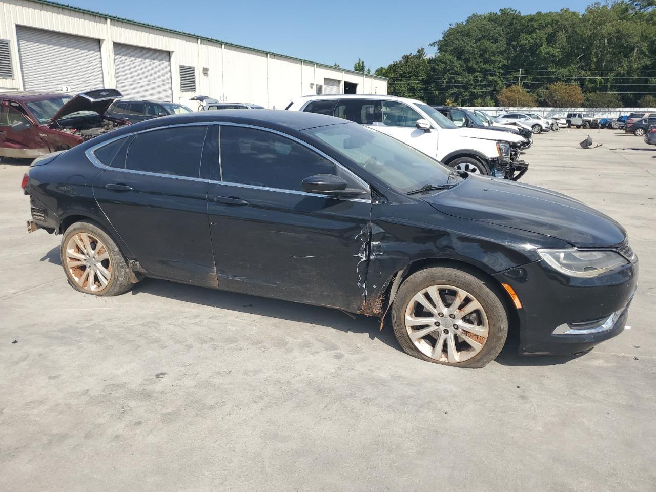 2015 CHRYSLER 200