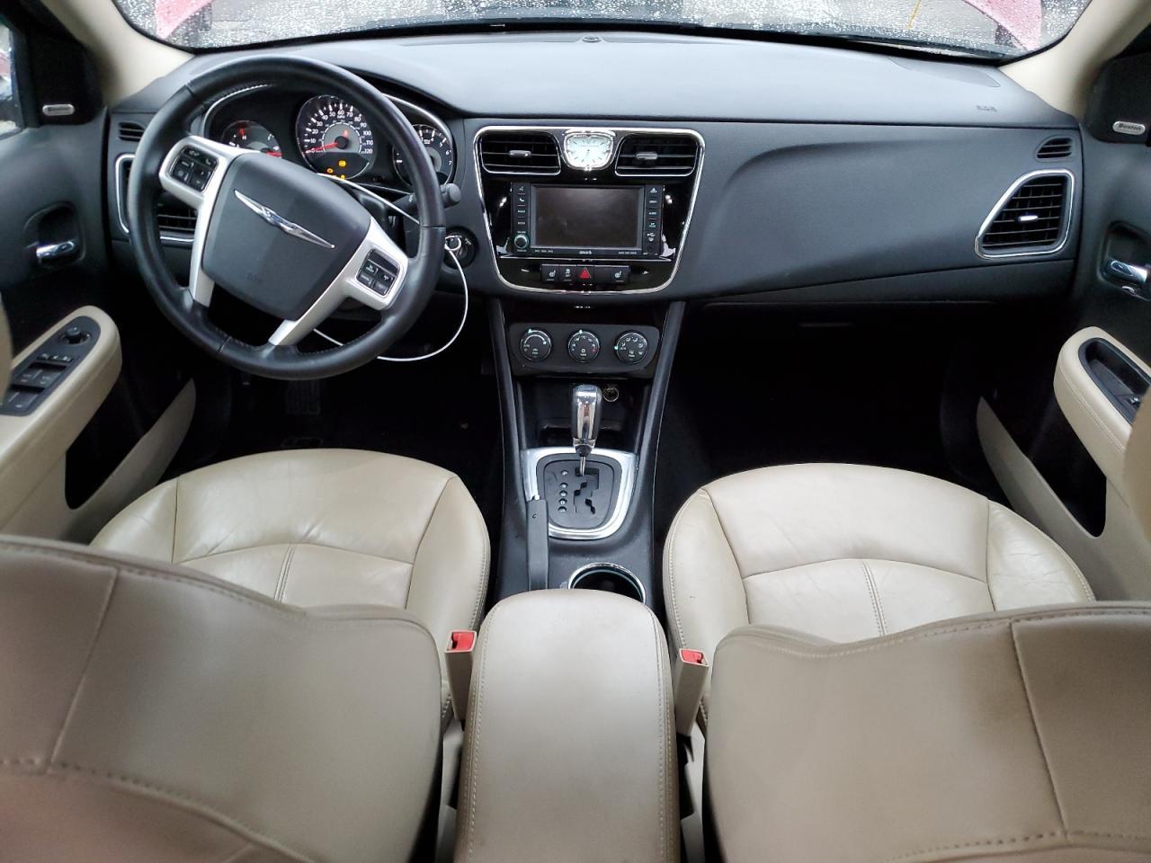 2011 CHRYSLER 200