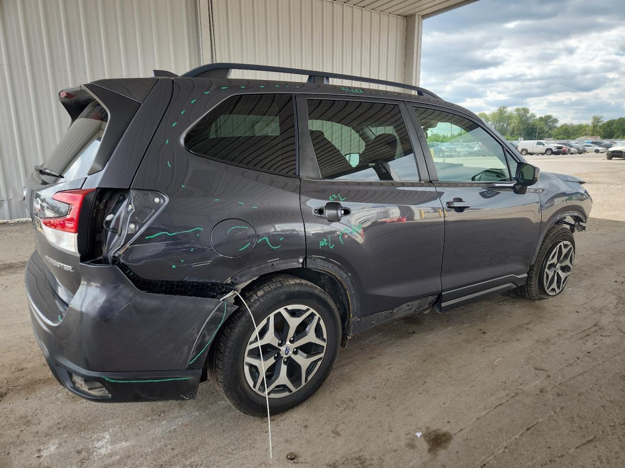 2020 SUBARU FORESTER
