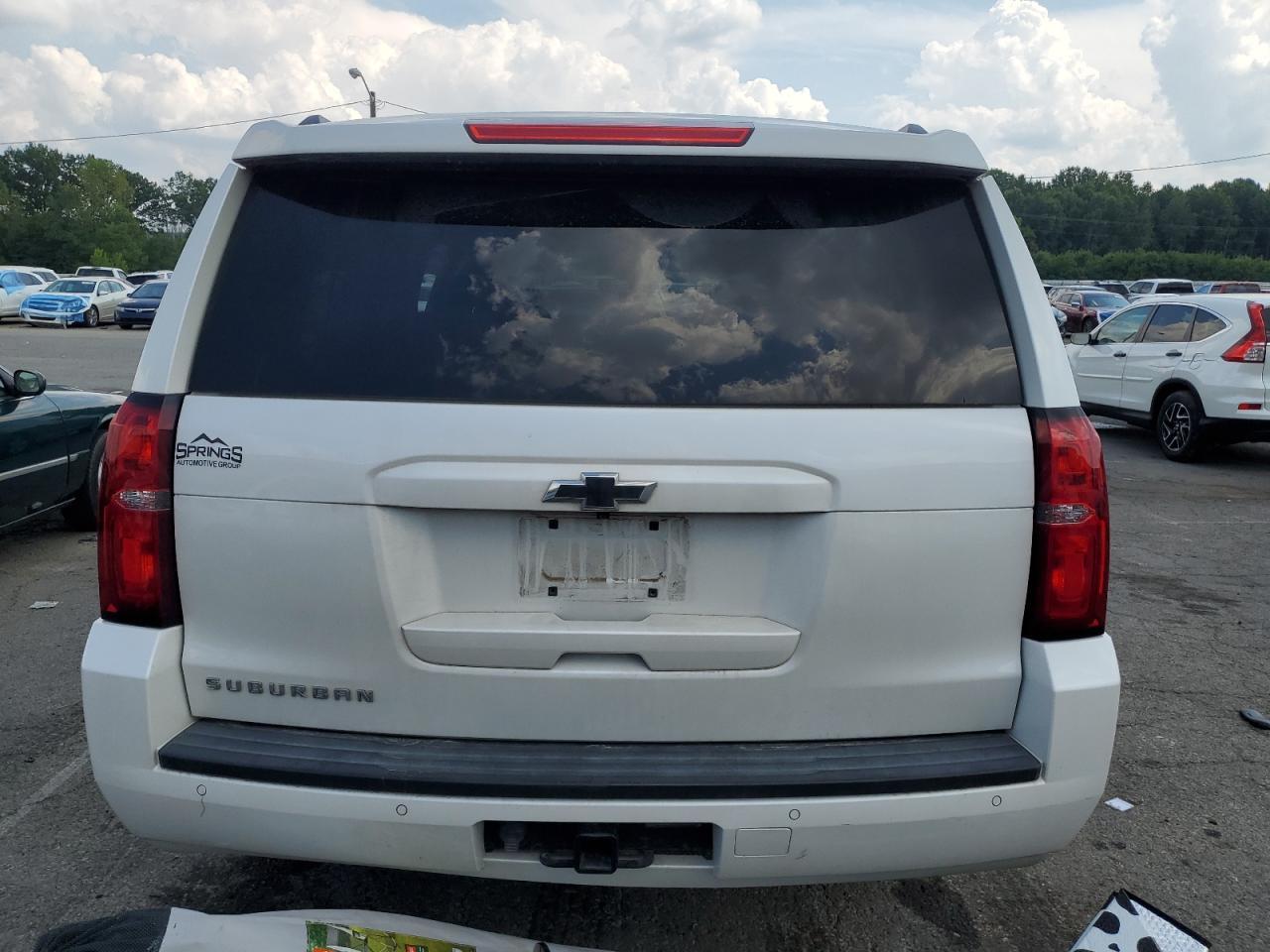 2016 CHEVROLET Suburban