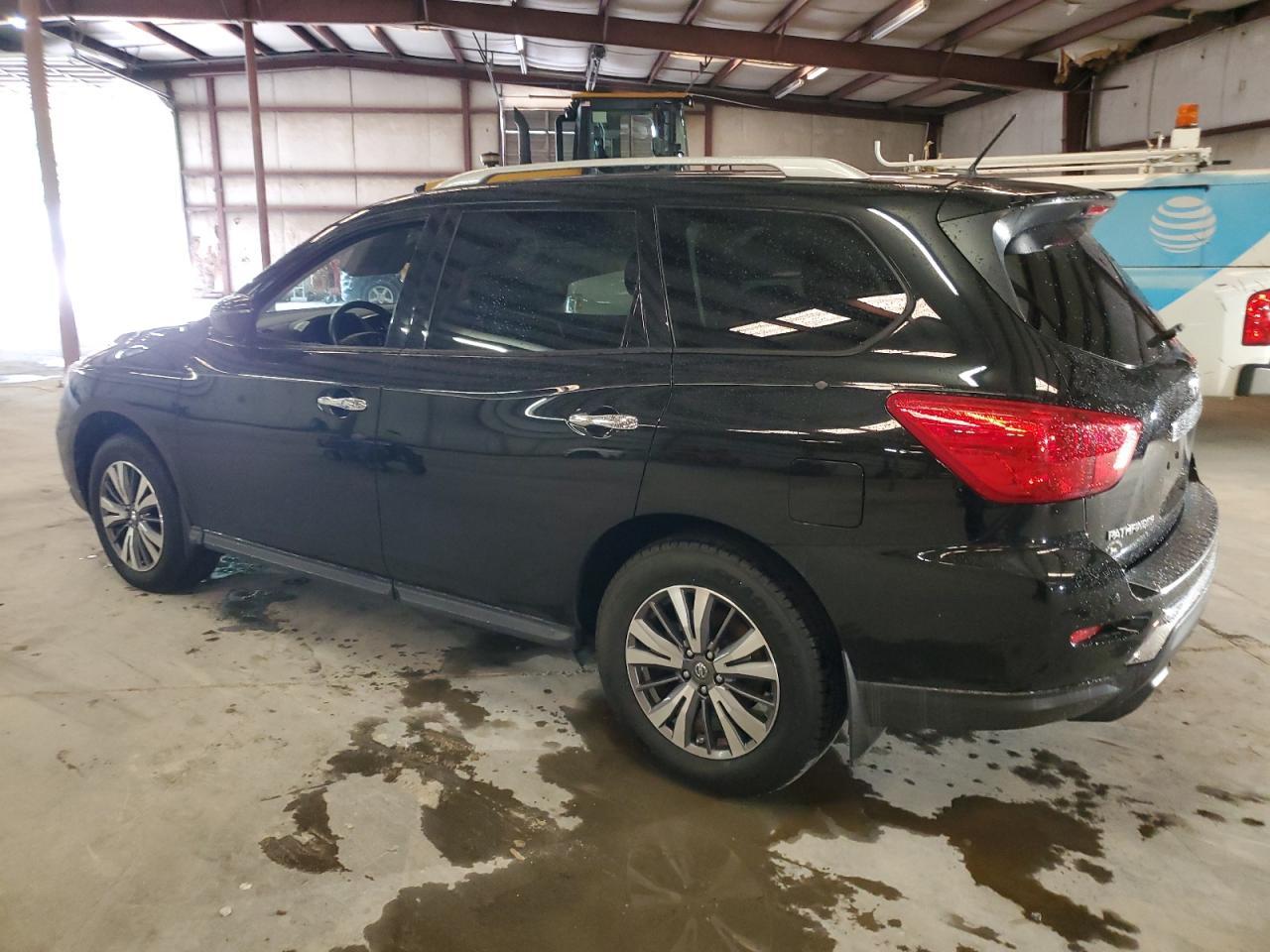 2017 NISSAN PATHFINDER